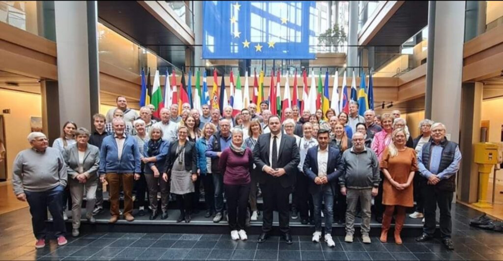 Freie Wähler besuchen EU-Parlament
